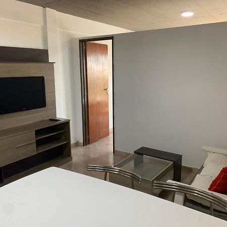 Departamento Amoblado Temporario- Posadas Mdz 6D エクステリア 写真