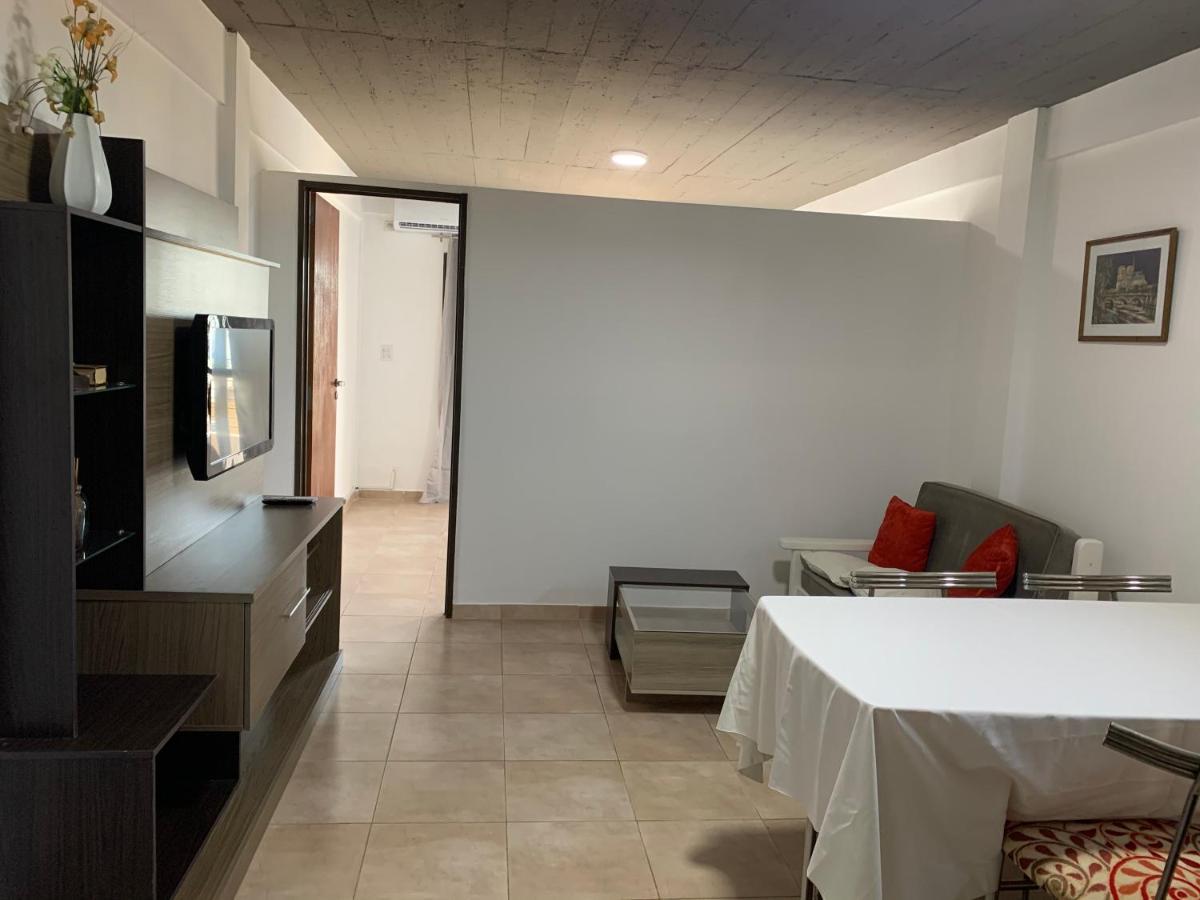 Departamento Amoblado Temporario- Posadas Mdz 6D エクステリア 写真